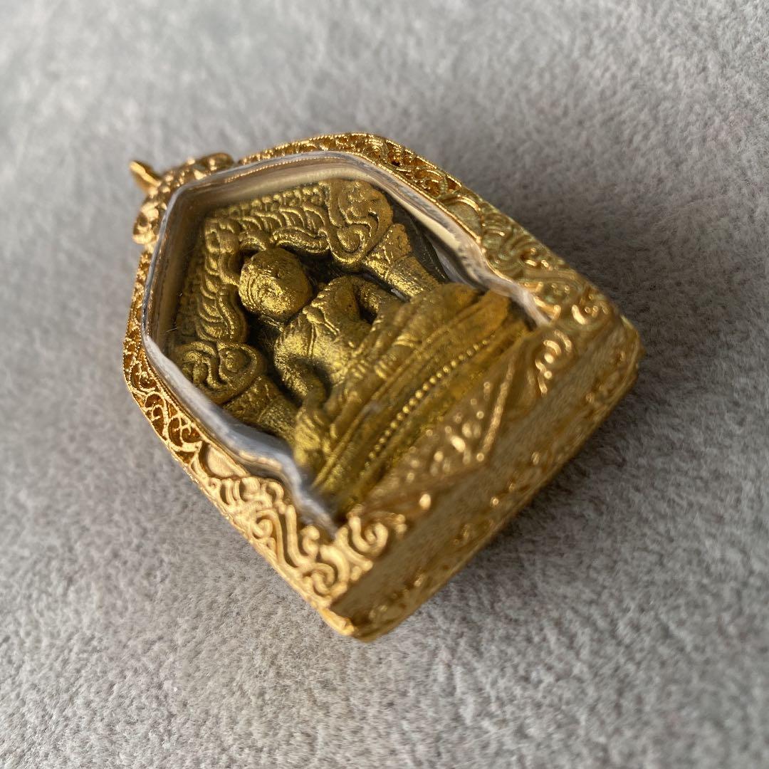 プラクルアン LPサコーン師 プラヨードクンポー 対人関係 ビジネス運 御守り