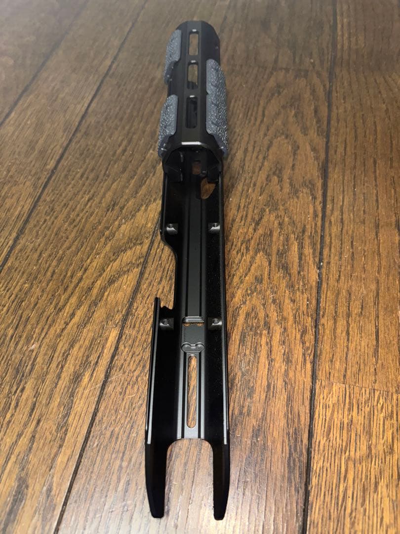 次世代mp5 UTGタイプハンドガード