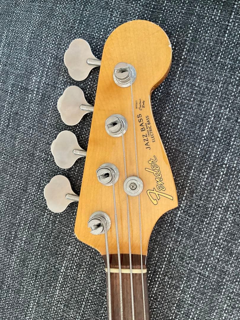 ベース Fender Jazz Bass Made in Japan