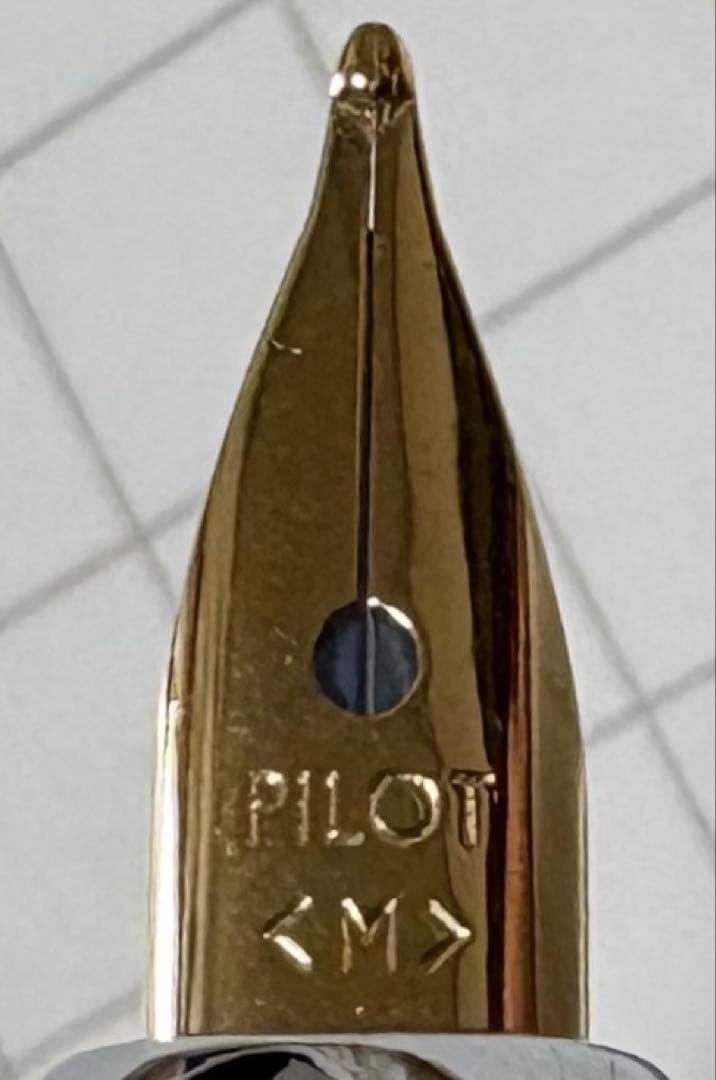 キャップレス 万年筆 Mニブ