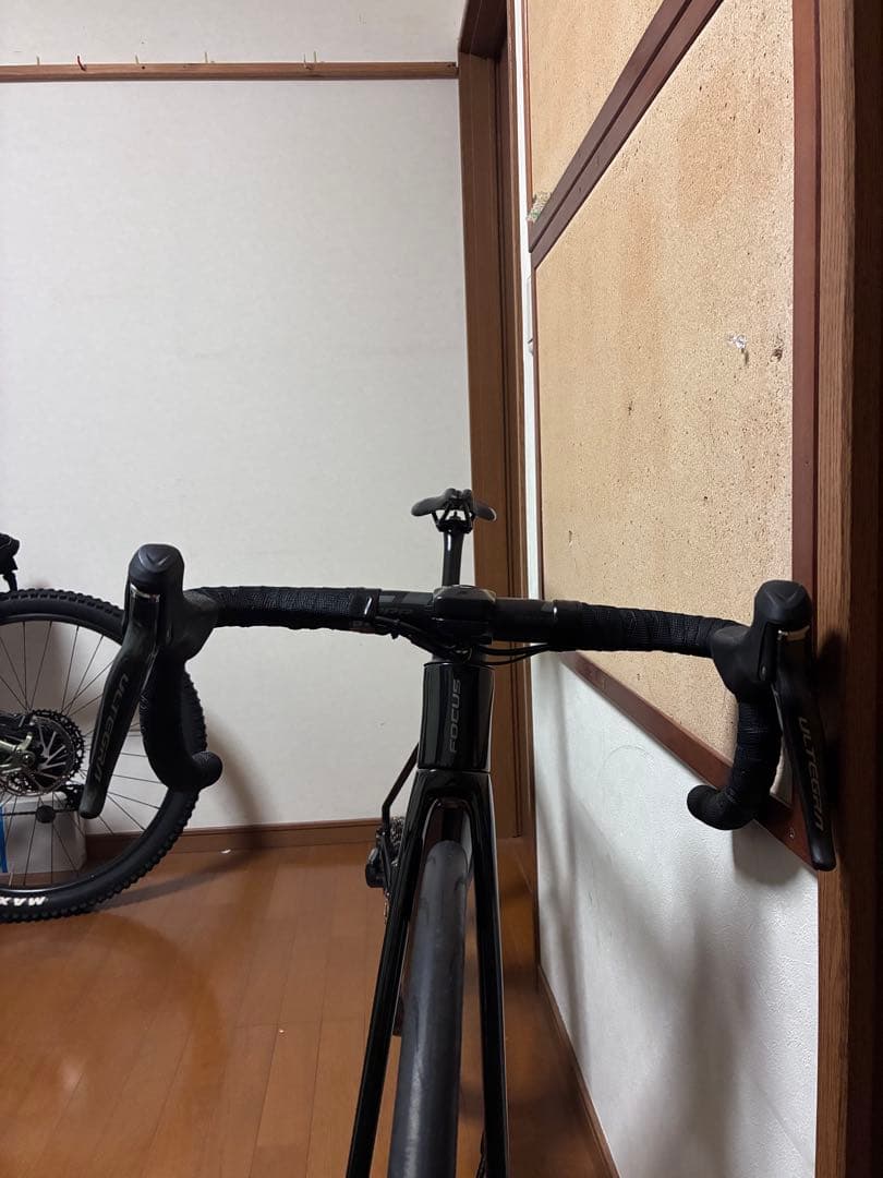 FOCUS IZALCO MAX イザルコマックス　セミ完成車XS