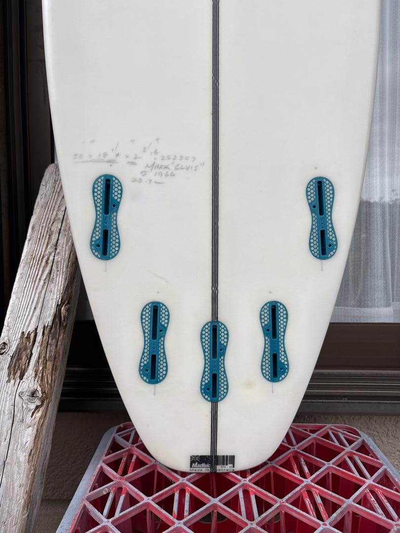 送料込 美品 JSサーフボード monsta8 5'8\"