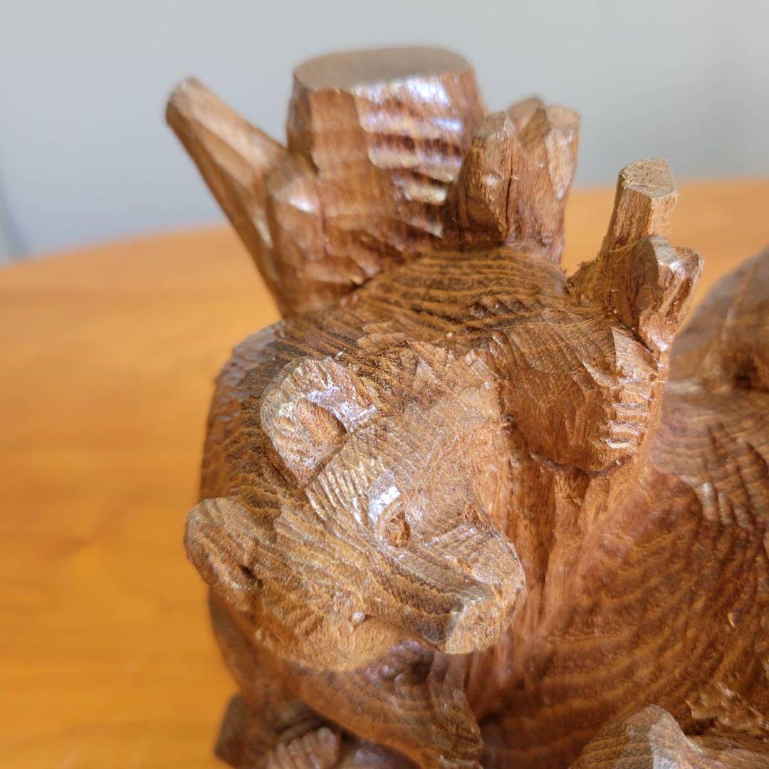 【匿名発送】木彫りの熊　親子熊　木工品　工芸品　置物　熊3体　シャケ　3匹の熊