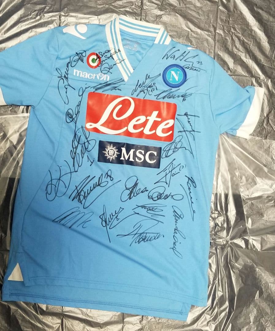 マラドーナ　カレカ　カンナヴァーロ　ゾラ　カバーニ　ドナドーニ　他　直筆サイン