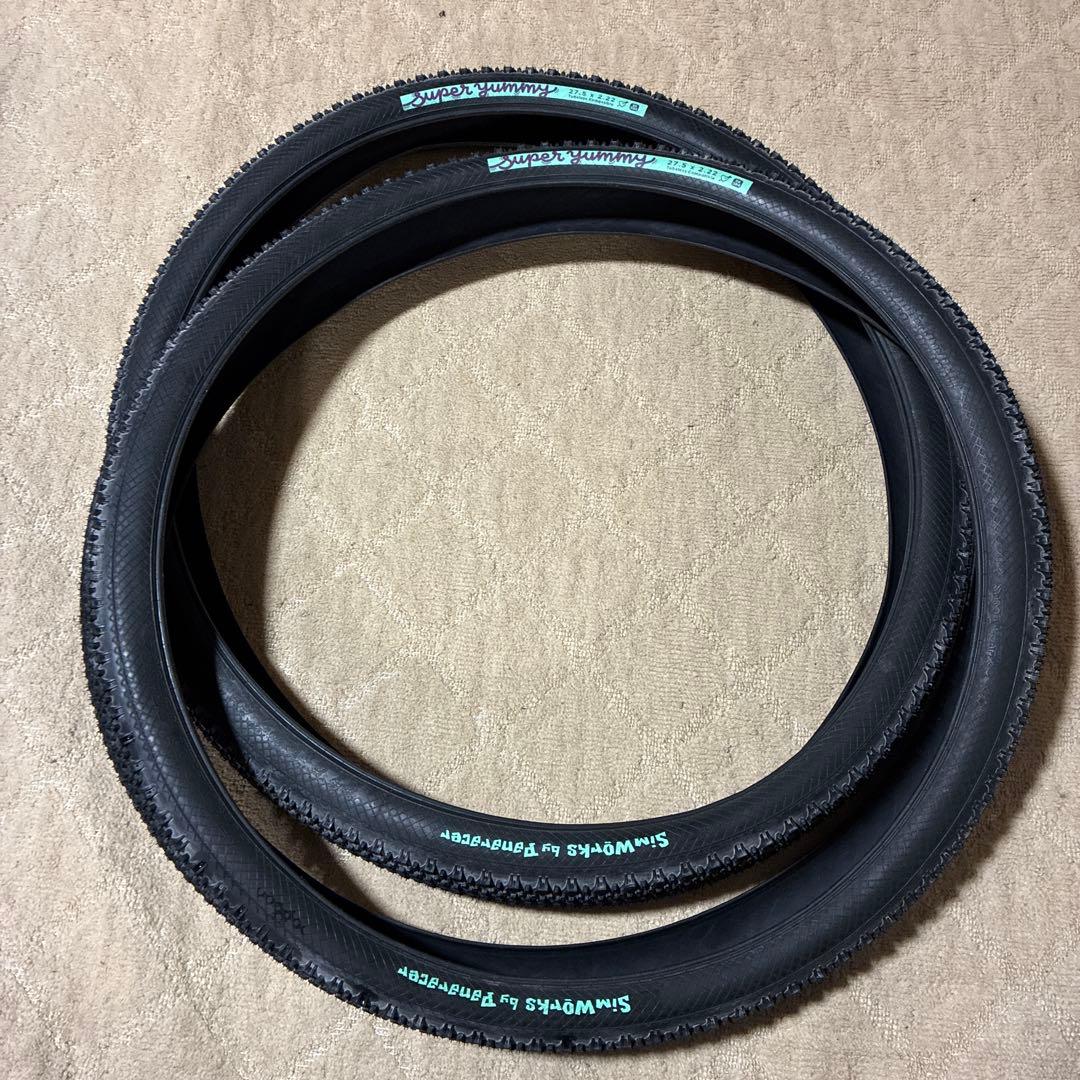 SimWorks Super Yummy 27.5 x 2.2 2本セット