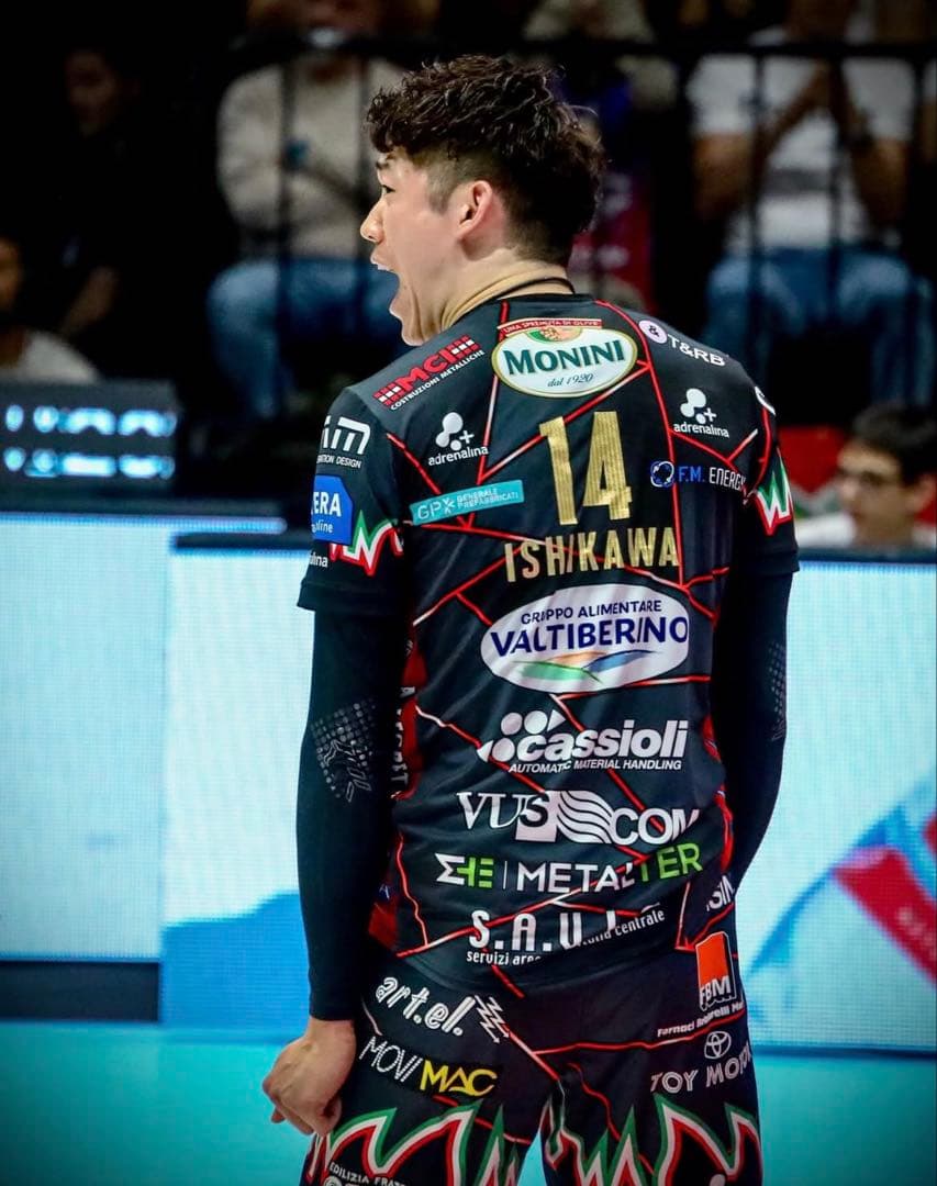 【激レア/日本未発売】石川祐希選手所属 ペルージャ ゲームパンツ バレーボール