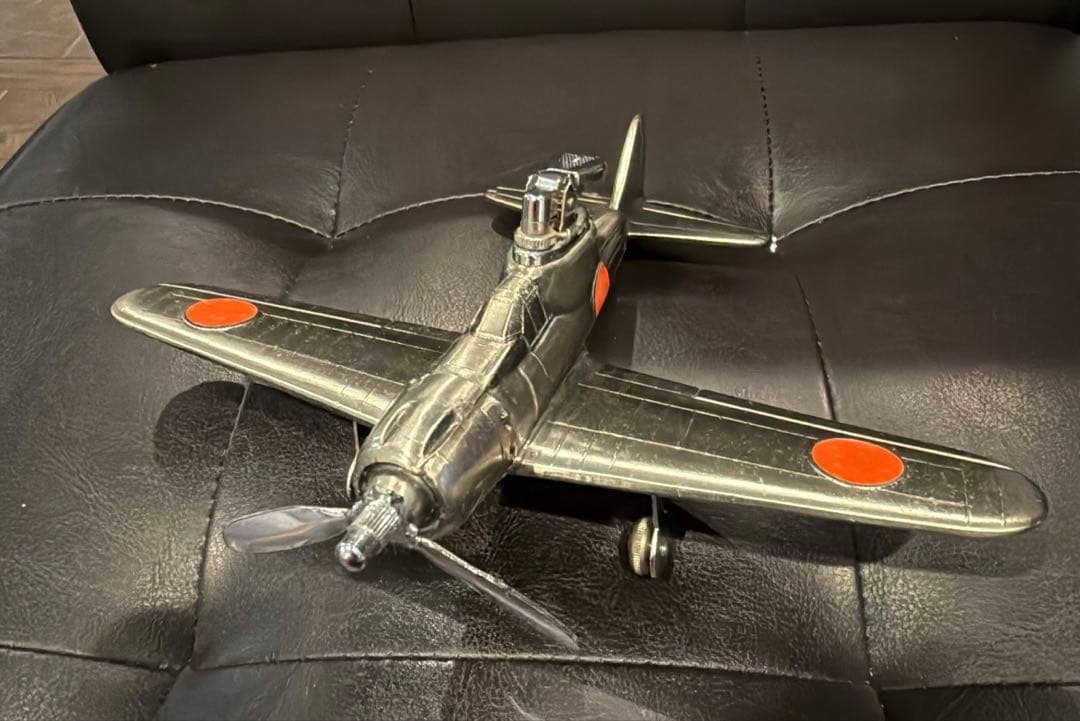 零戦モデル 日の丸　ライター 飛行機 オブジェ　昭和レトロ　遺品　生前整理