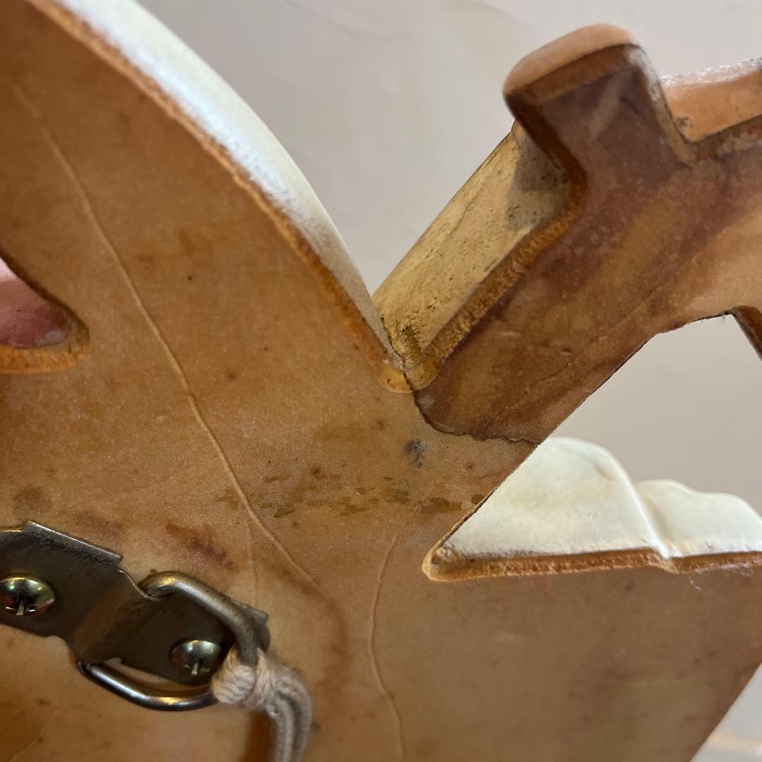 木製の壁掛けアート　アンティーク