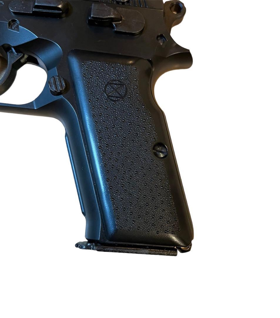 マルシン製 ブレンテン マキシ 8mm オールブラックモデル　マイアミバイス