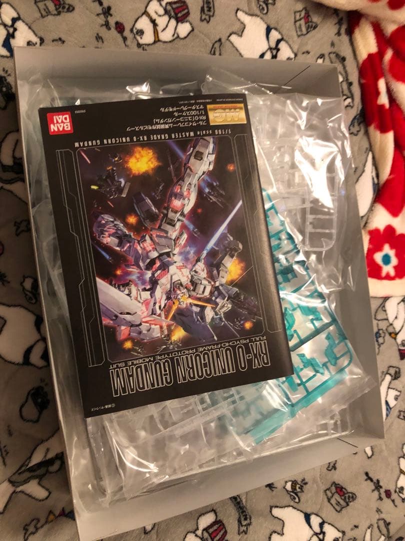 ガンダム展　ユニコーンガンダムグリーンフレームカラークリアMG 値下げ