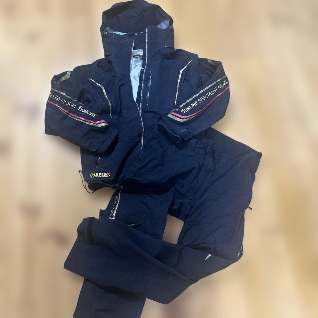 サンライン　スペシャリストモデル　レインウェアLLサイズ