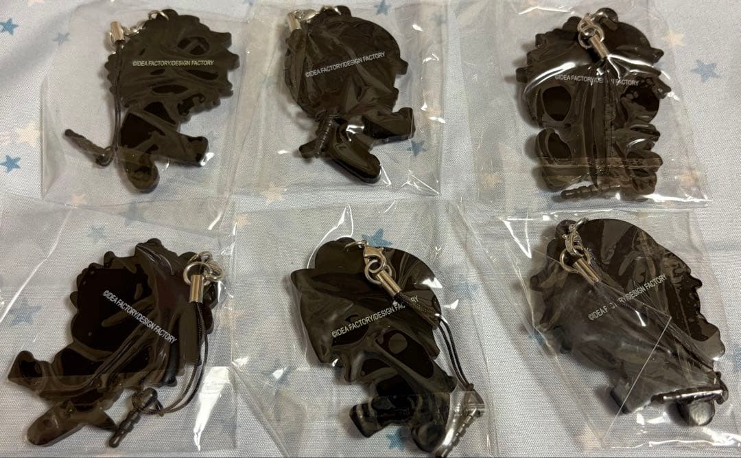 「ハピタス」AMNESIAコラボモデル トートバッグ、スクエア缶バッジ、ラバスト