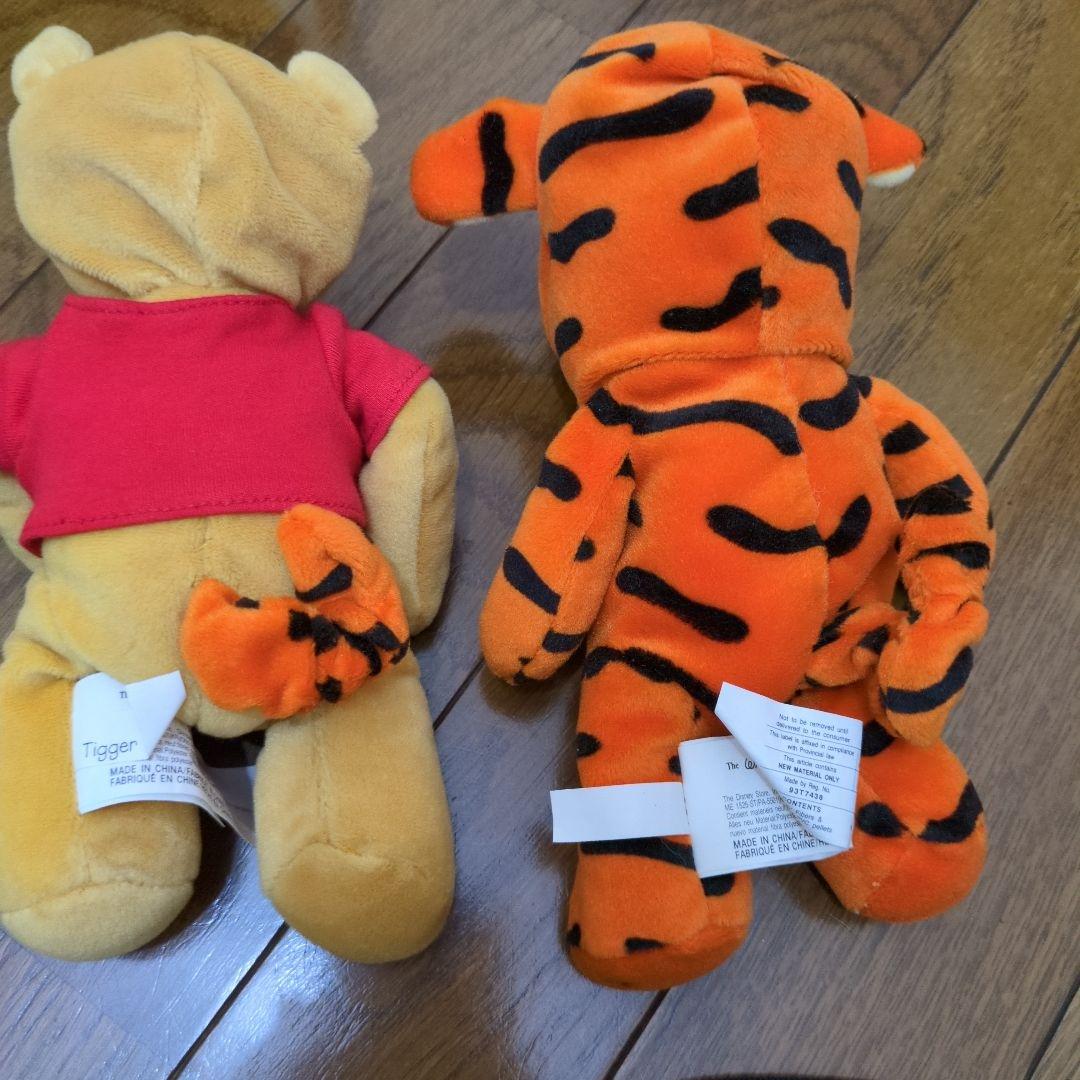 くまのプーさん　ぬいぐるみ　着ぐるみ　ディズニーストア