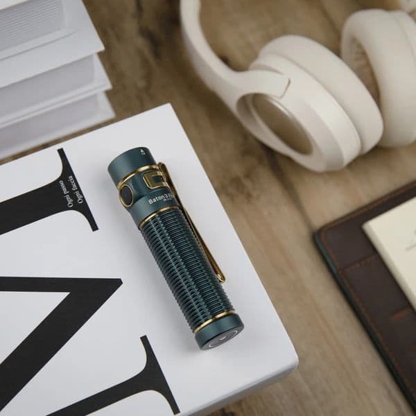 残り1個☆新品☆OLIGHT Baton 3 Pro Max エルフブルー