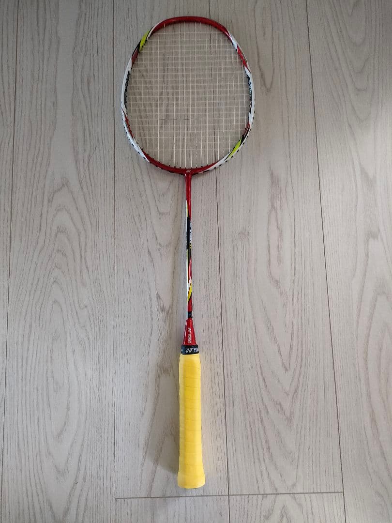 バドミントンラケット ヨネックス　アークセイバー11
