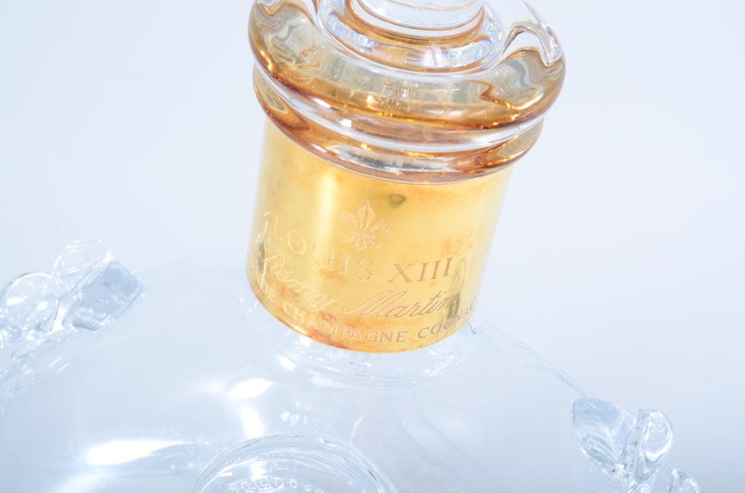 レミーマルタン ルイ13世 バカラ クリスタルボトル 空き瓶