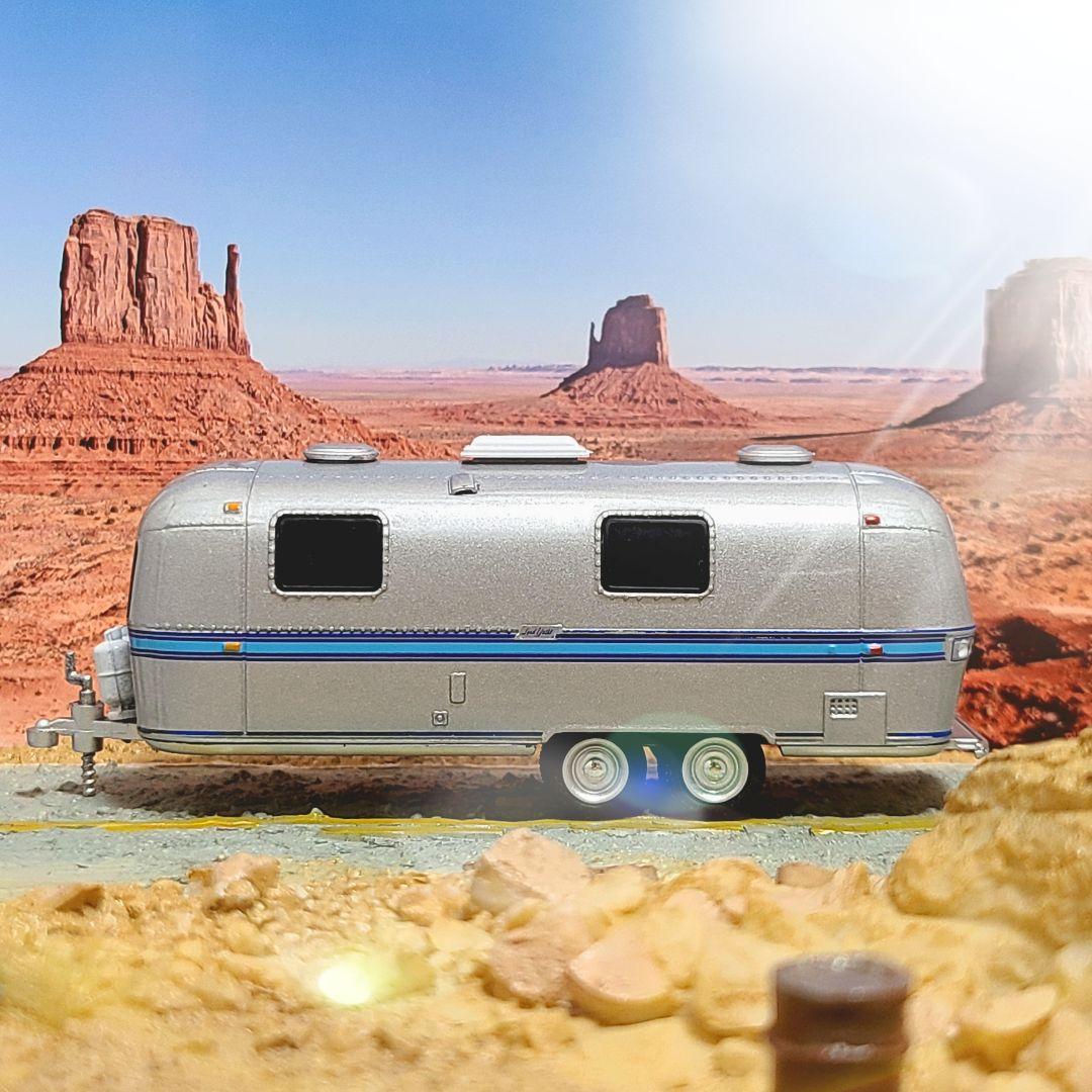 グリーンライト　エアストリーム　ランドヨット　カスタム