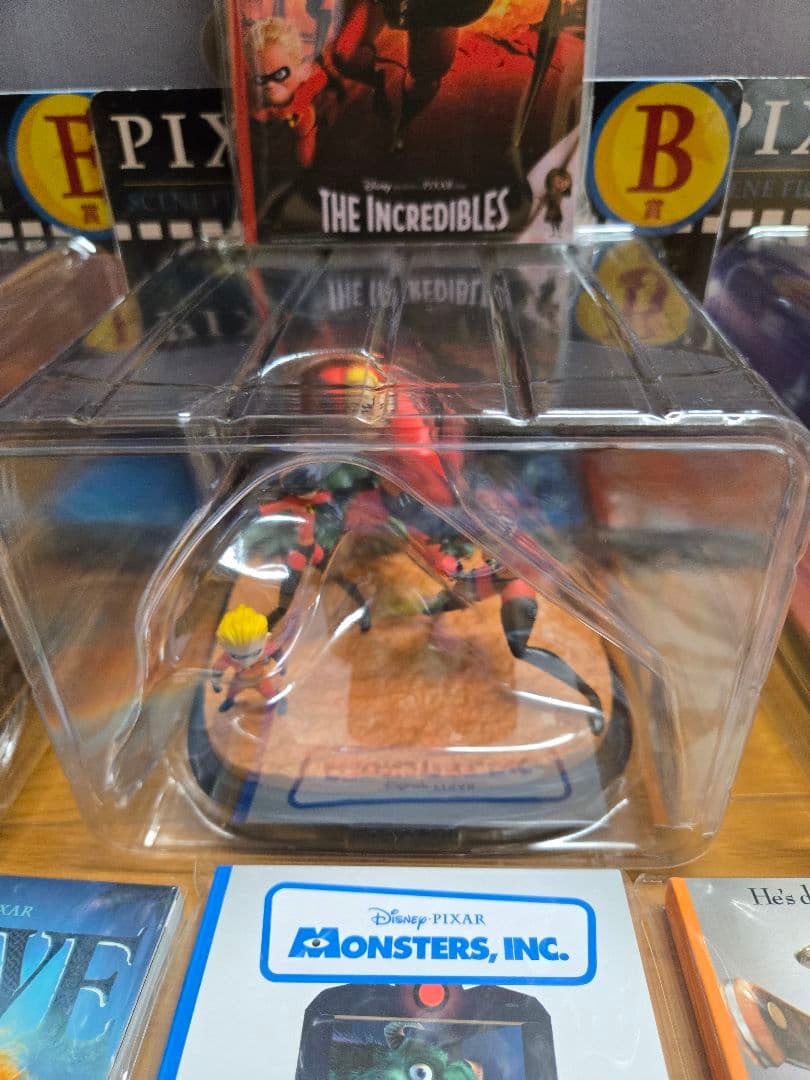 こ*ん様 ピクサー Happyくじ フィギュアセット