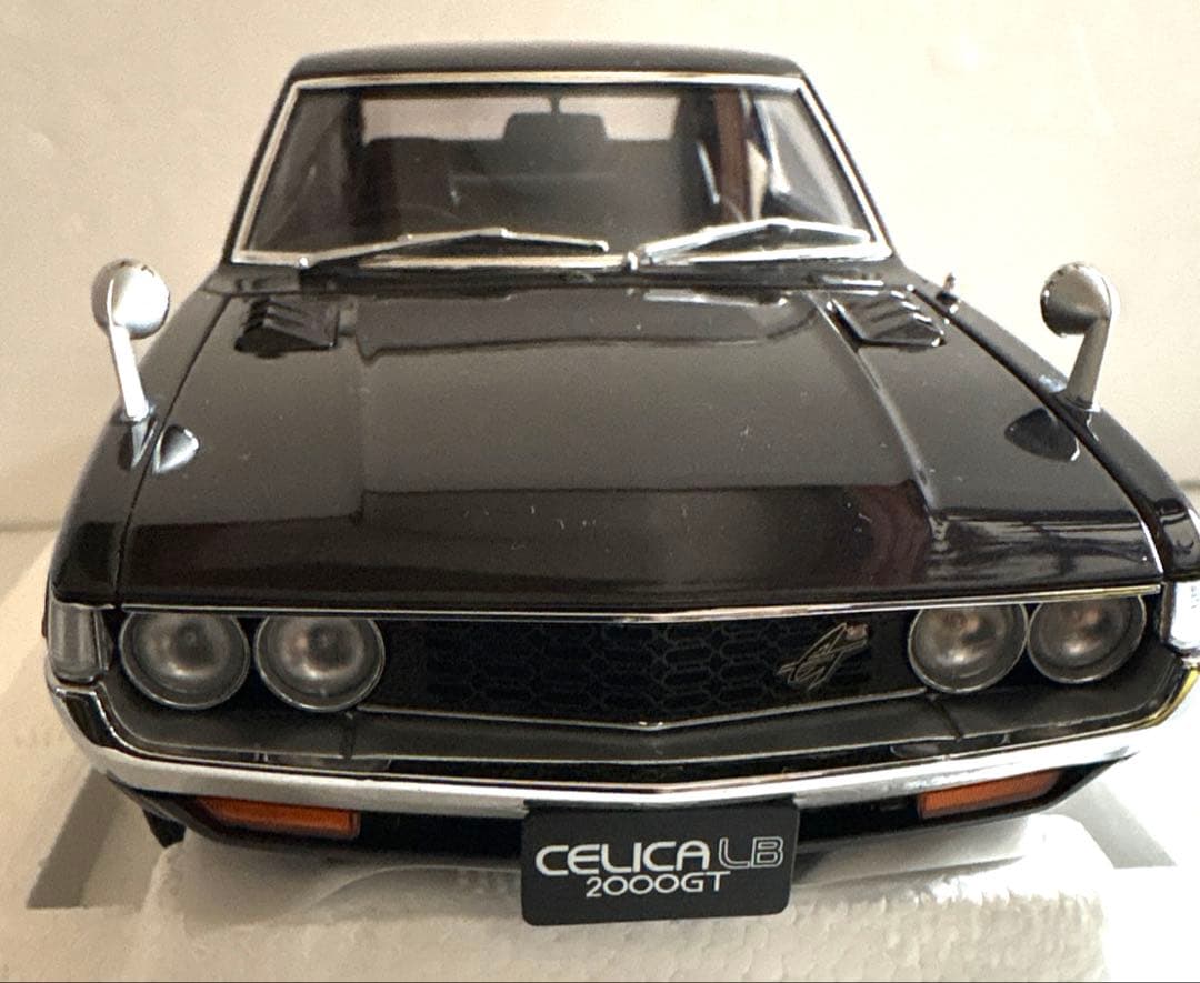 オートアート トヨタセリカ2000GT リフトパック 1/18 Aa