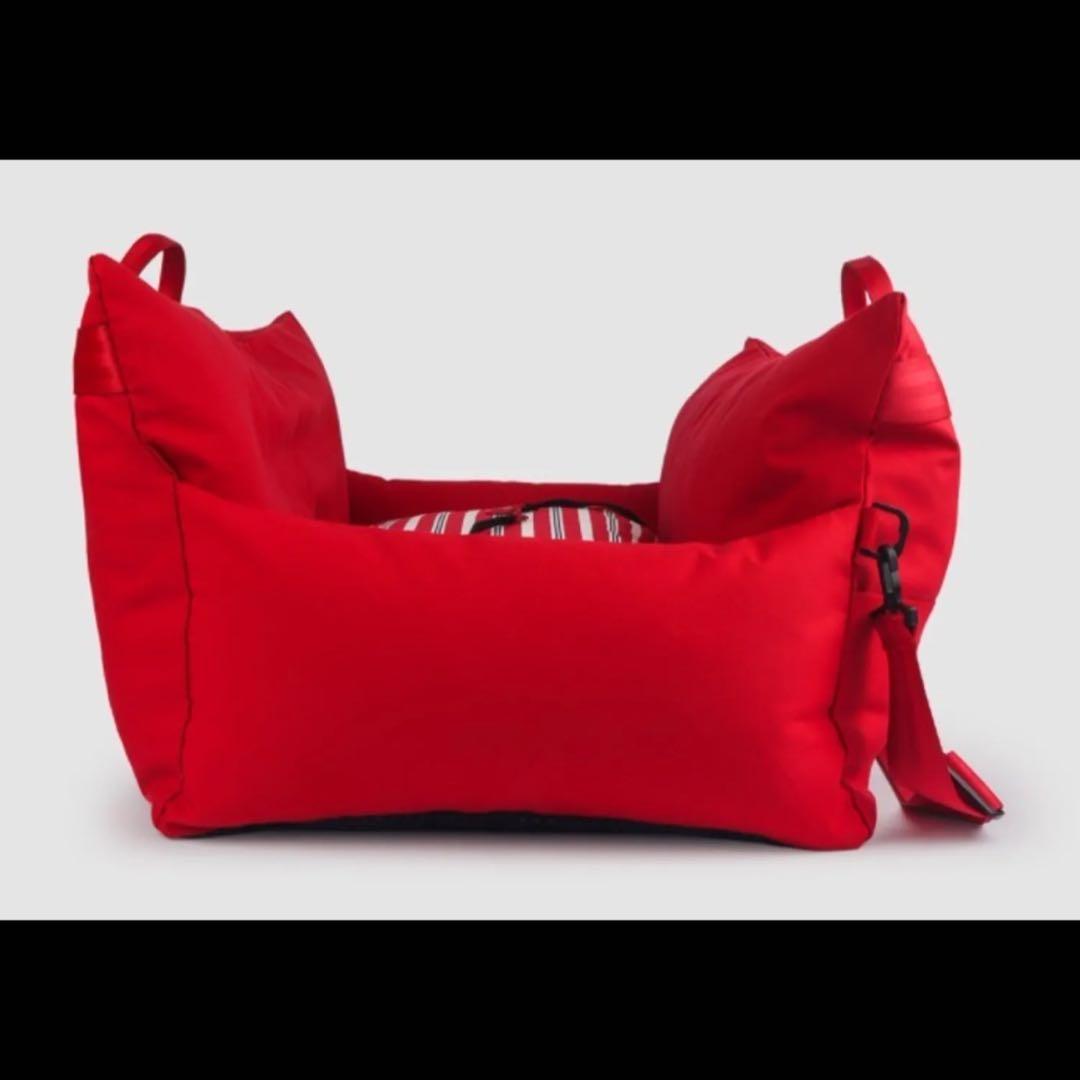 ペットカーシート ペットドライブボックス ペットキャリー犬用カーシートSサイズ赤