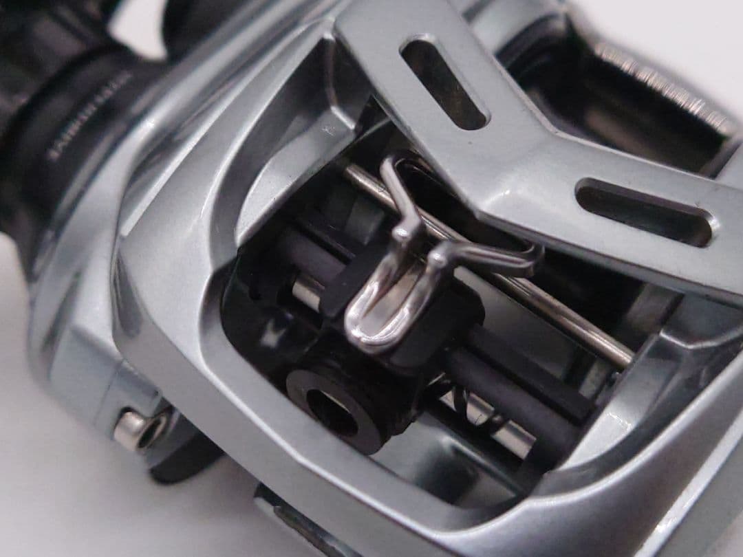 ダイワ 21 アルファス SV TW 800SH 右ハンドル ギア比7.1