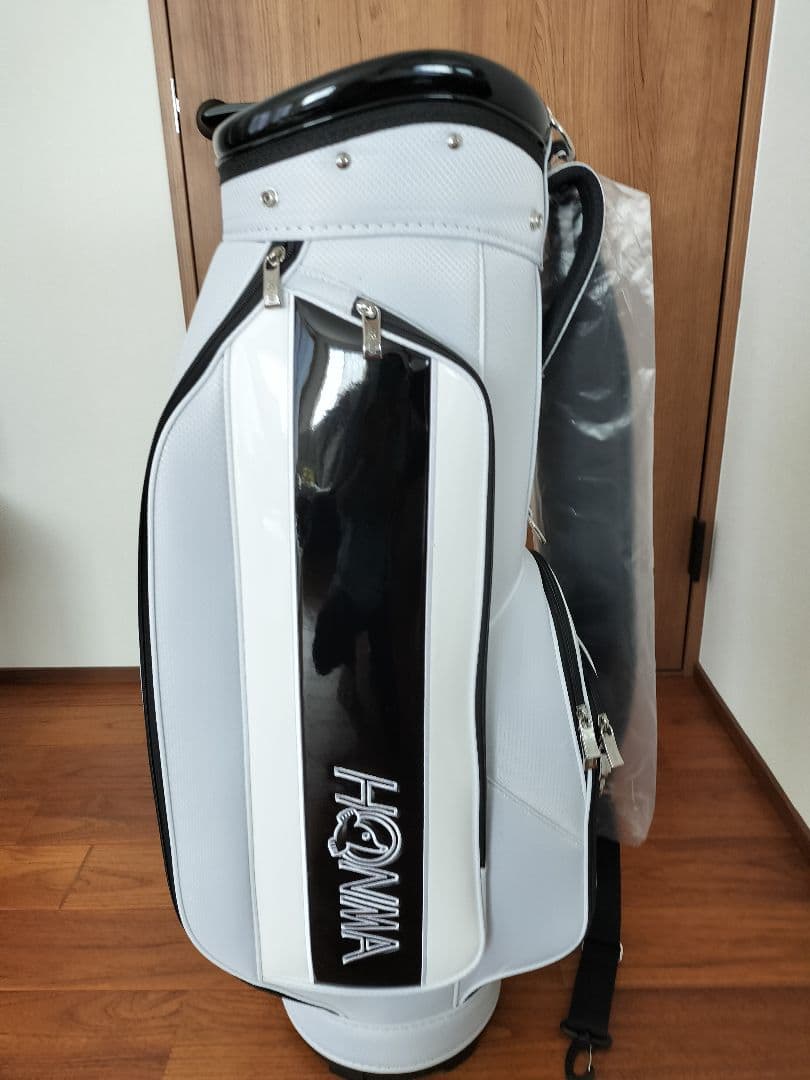 ホワイト ゴルフバッグ スリムデザイン