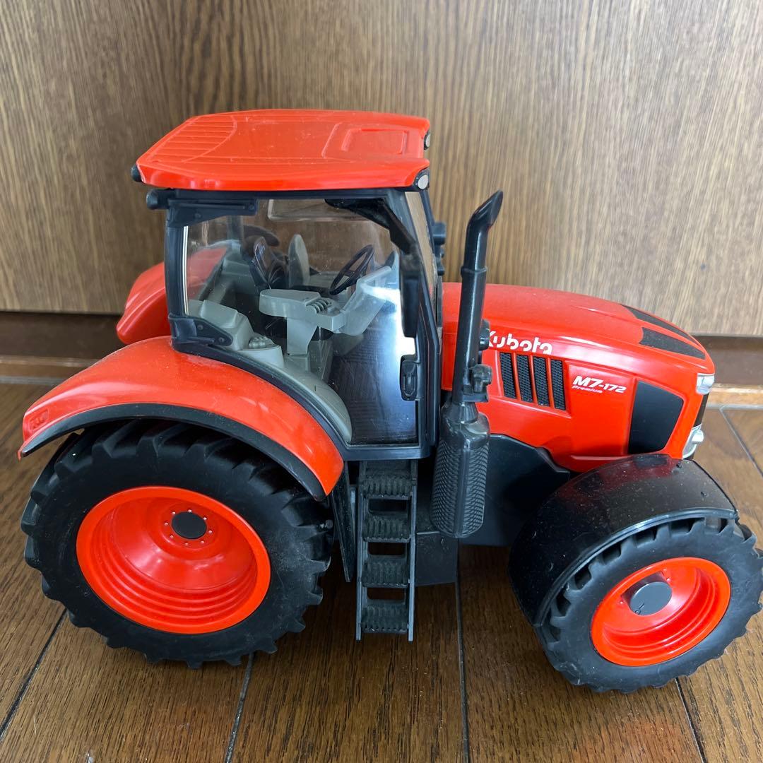 ⭐︎レア⭐︎非売品　Kubota M7-172プレミアム トラクター　ミニカー