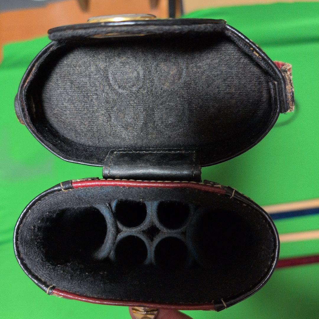 ビリヤードキューとケースのセット