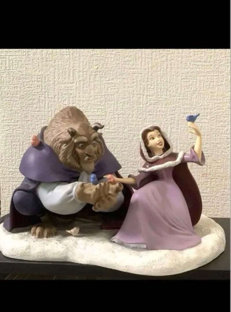 ディズニーフィギュア 美女と野獣　世界限定品　1991体　ビーストとベル