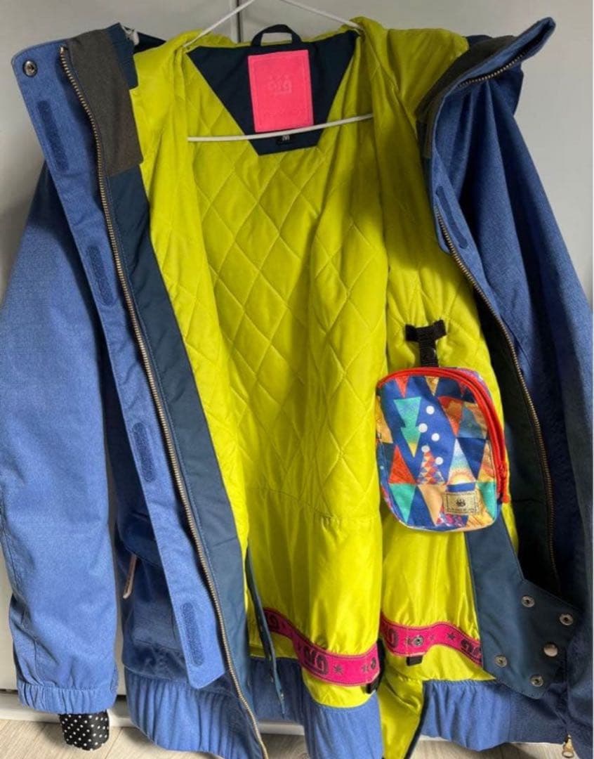 極美品ARG アシックス　スノーボード スノボウェア上M定価59,950円