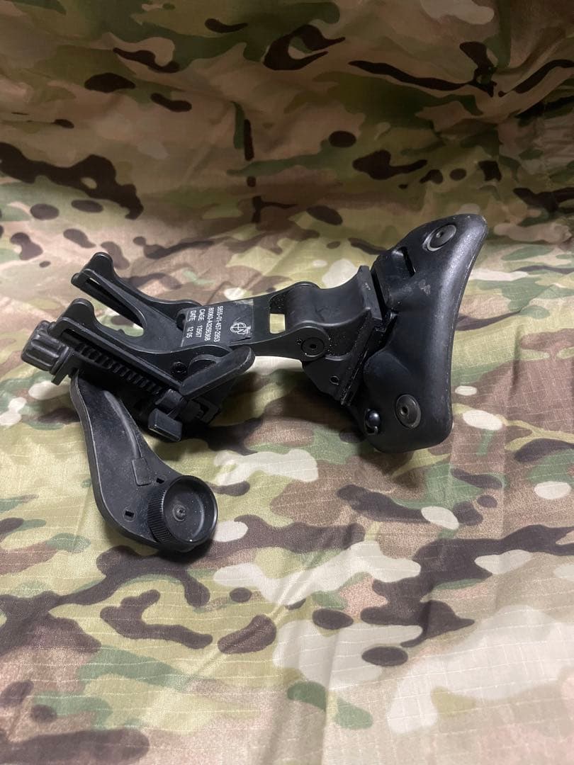 【実物】Norotos ヘルメットマウントナイトビジョンマウントセットM154