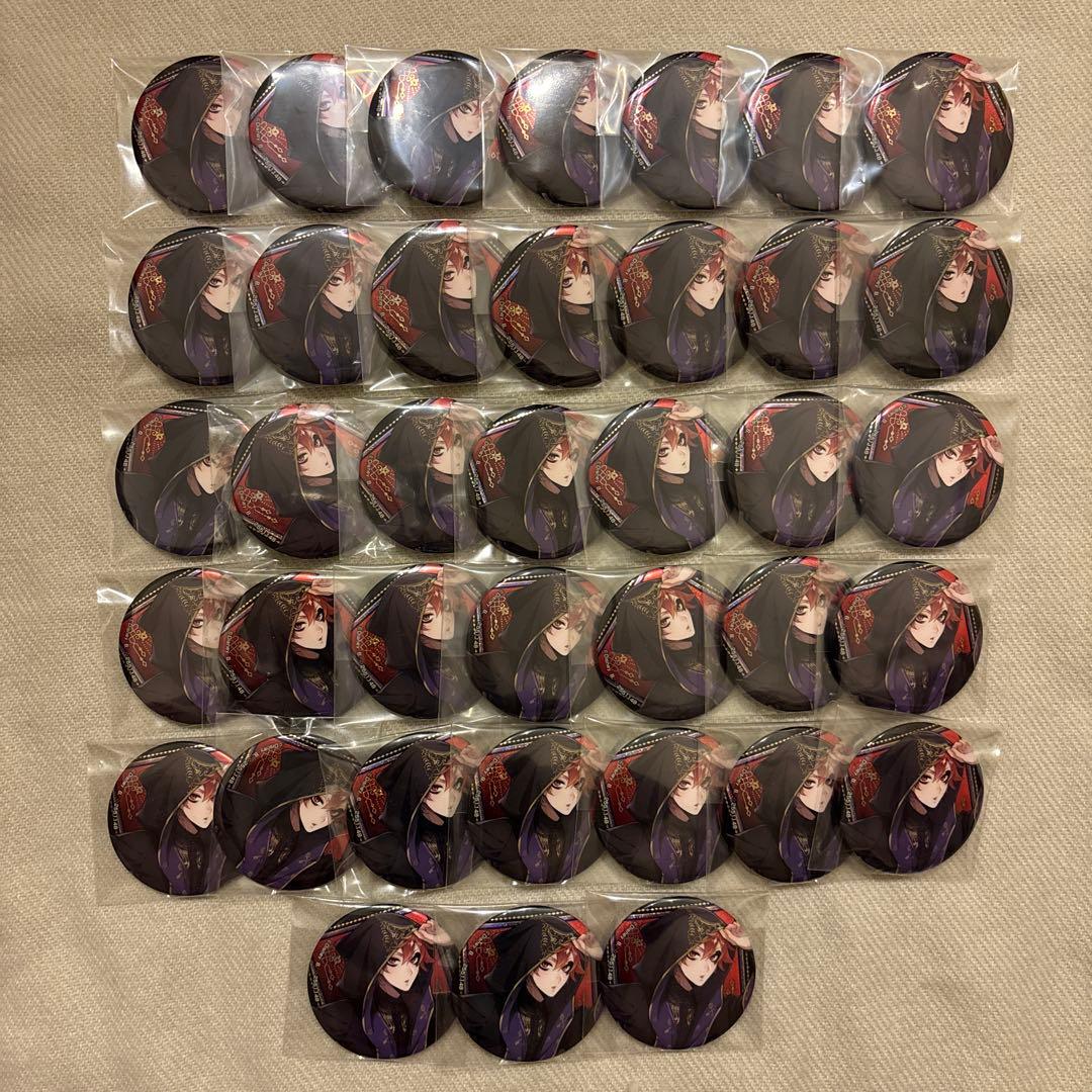 ツイステ エース 缶バッジ 式典服 カプ缶