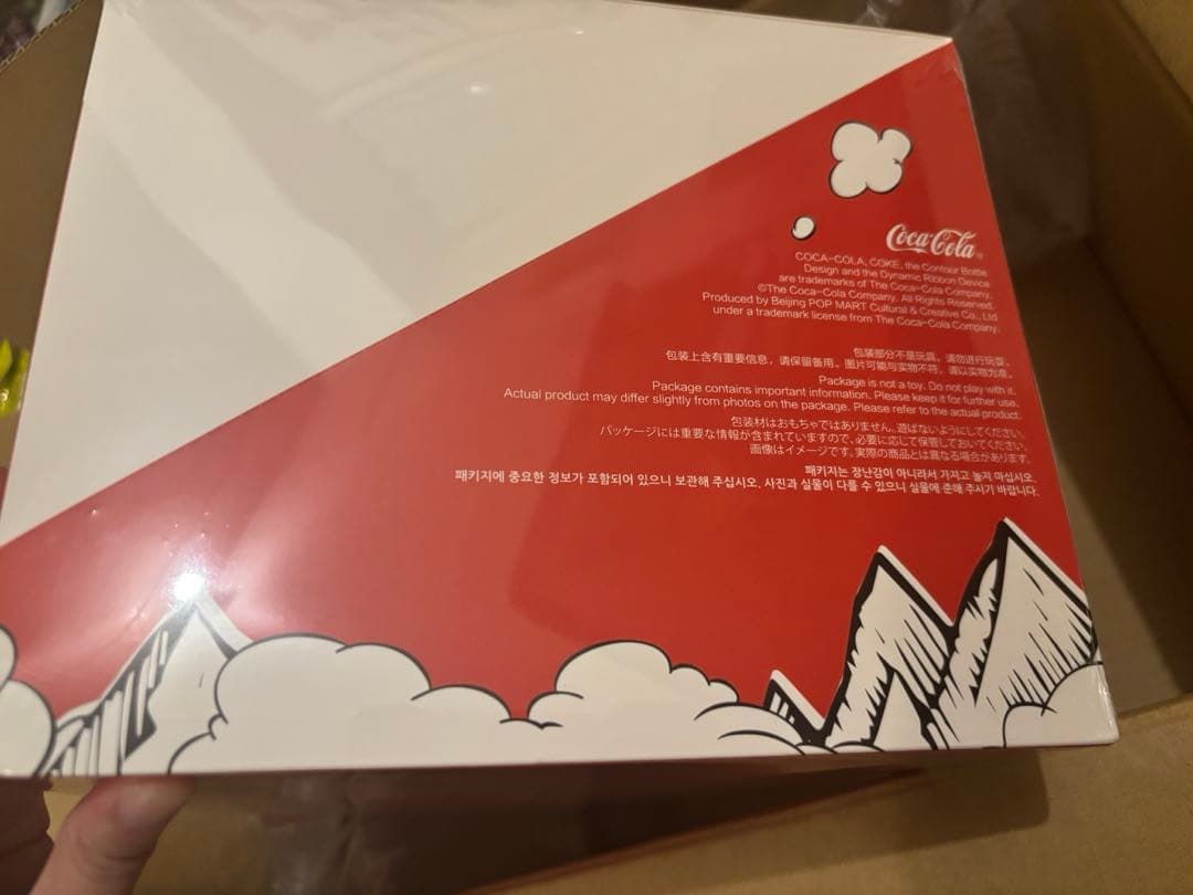 POPMARTコカ・コーラ シリーズぬいぐるみ シュリンク付　値下げ交渉可能