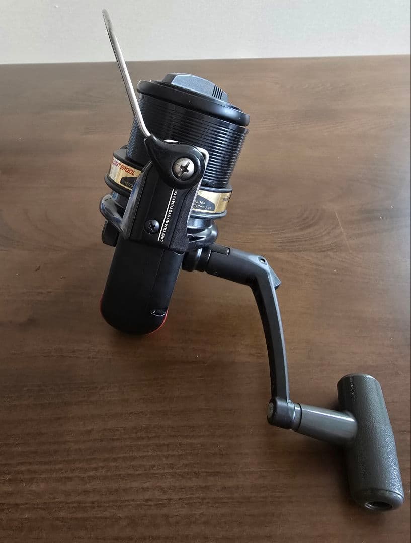 Daiwa EMBLEM-S 4500H スピンキャストリール　スピニングリール