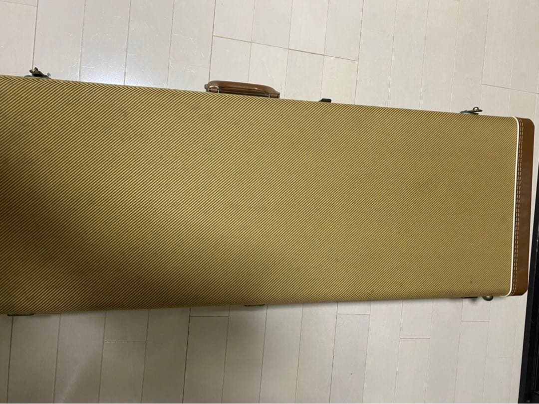 ジ*ト様 Fender USAフェンダーAmerican Vintage52中古