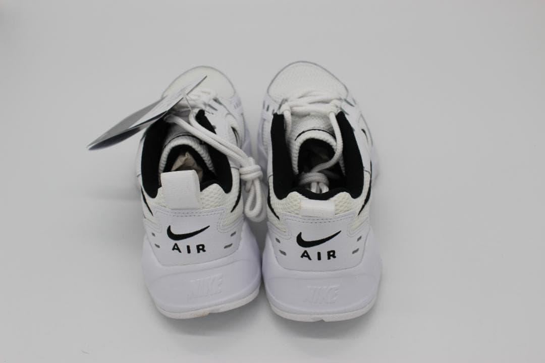 Nike トレーニングシューズ ホワイト 新品タグ付き