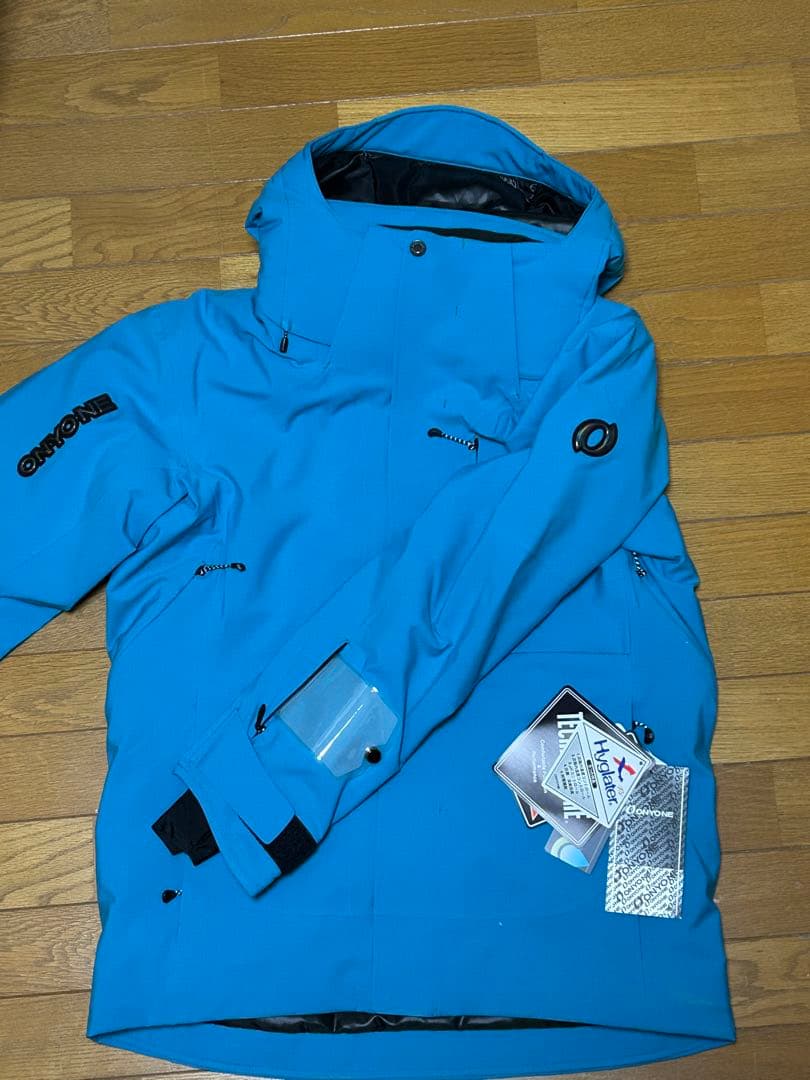 オンヨネ　スキーウエア　スカイブルー上下