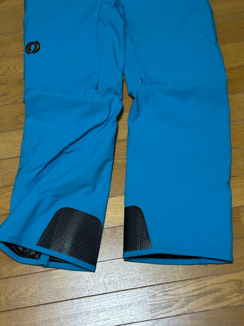 オンヨネ　スキーウエア　スカイブルー上下