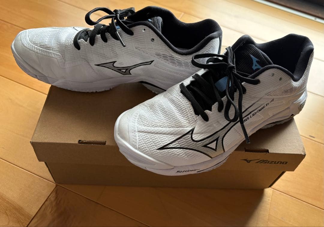 Mizuno WAVE LIGHTNING ELITE バレーボールシューズ