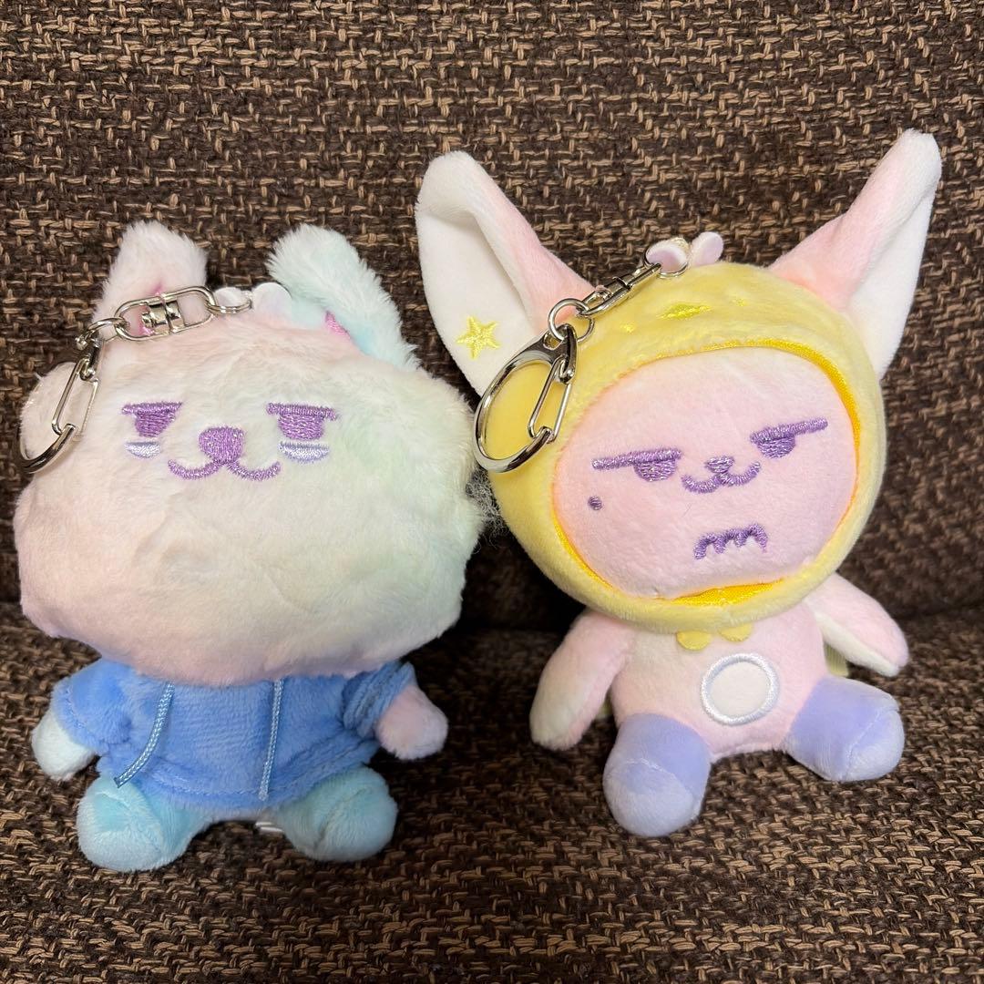 TXT プルバトゥ レインボー キーリング 二体セット