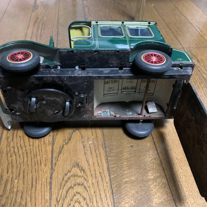 ブリキの自動車　値下げしました