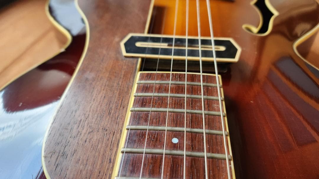 EASTMAN（イーストマン）AR-605E　中古