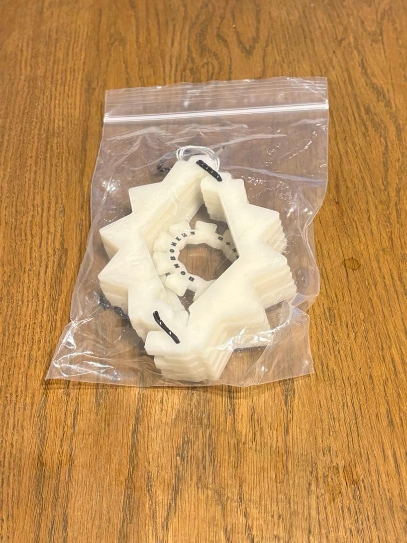 bonbonero ボンボネロ　蓄光グリーン