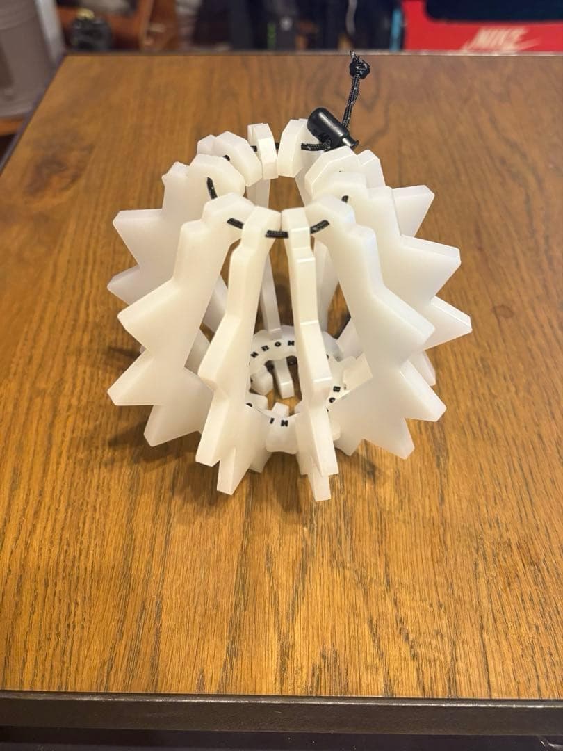 bonbonero ボンボネロ　蓄光グリーン