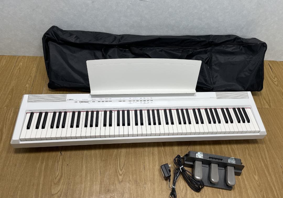 K♢1026 ヤマハ 電子ピアノ P-105WH　収納ケース付き