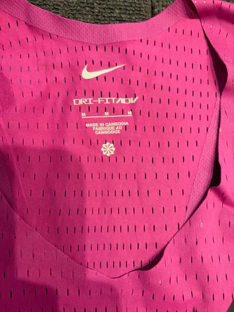 NIKEエアロスイフト上下