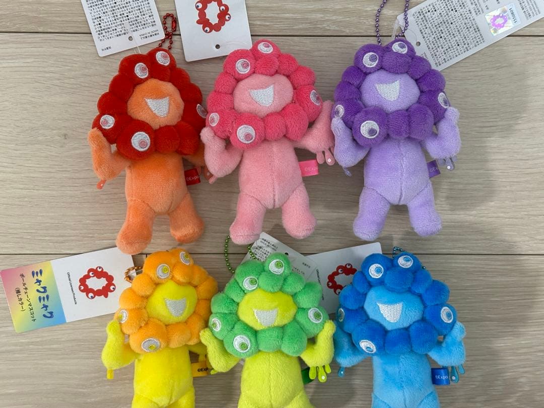 ミャクミャク 推しカラー ボールチェーンマスコット　6体セット　コンプリート