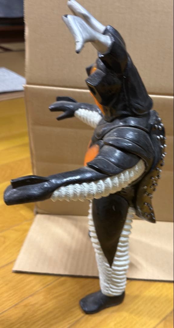 怪獣フィギュア