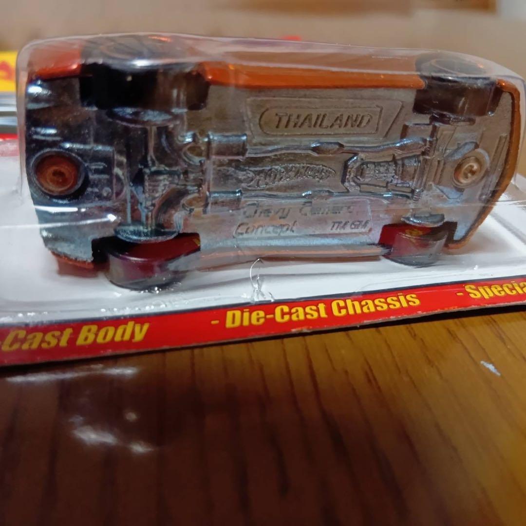 ホットウィール　カマロ　コンセプト　1/64