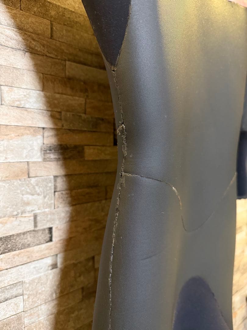 【再再値下げ】MENSセミドライウェットスーツ　5mm✖️3mm